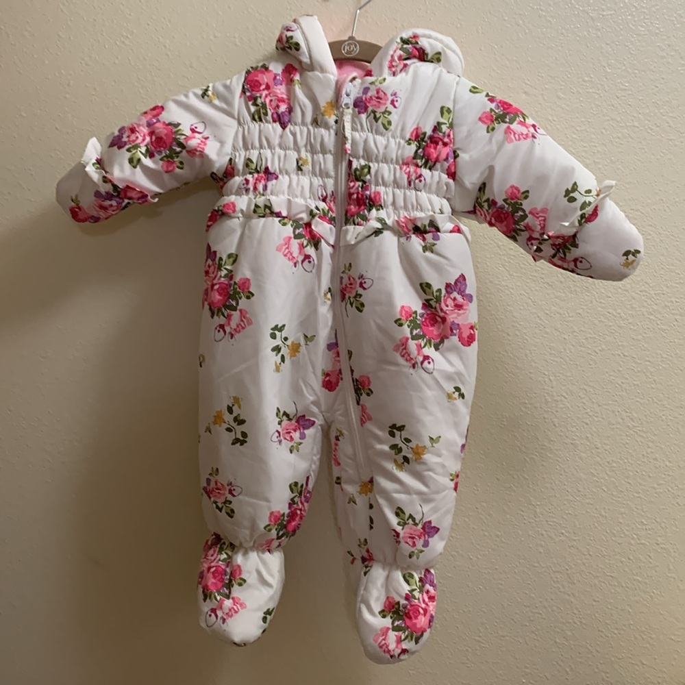 Rothschild Floral Kids Snowsuit - White and Pink - Picture 4 of 12